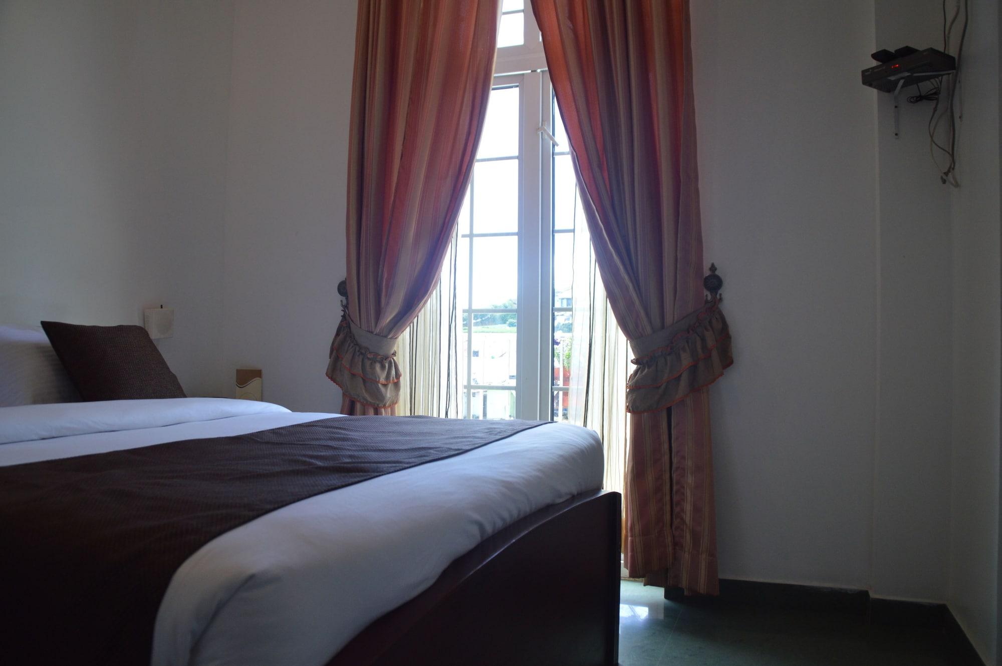 Royal Hills Nuwara Eliya Hotel Bagian luar foto