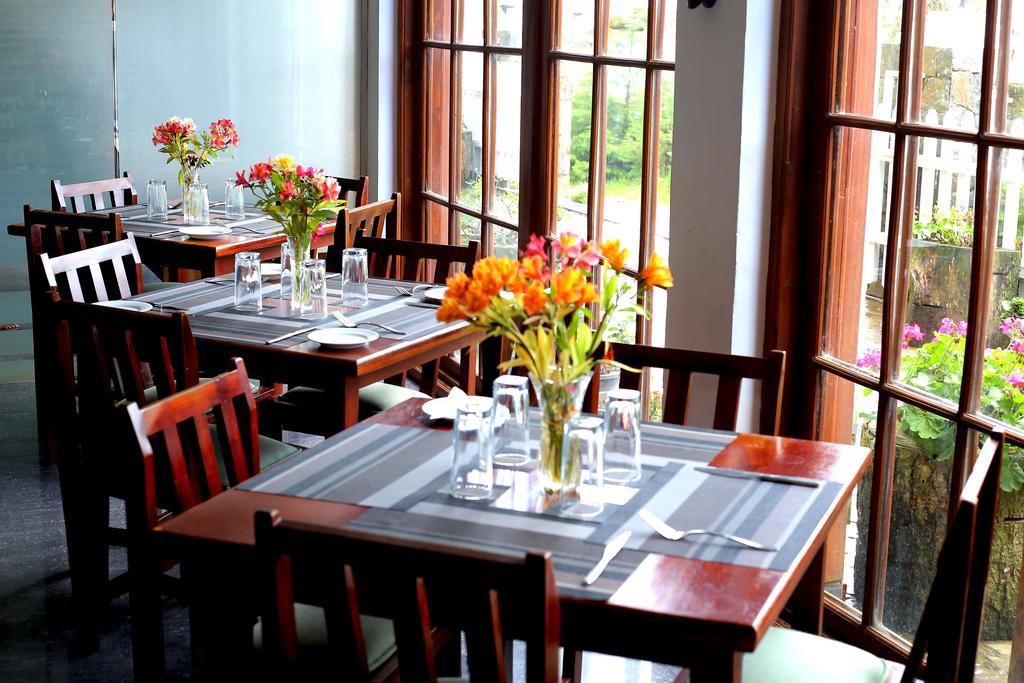 Royal Hills Nuwara Eliya Hotel Bagian luar foto