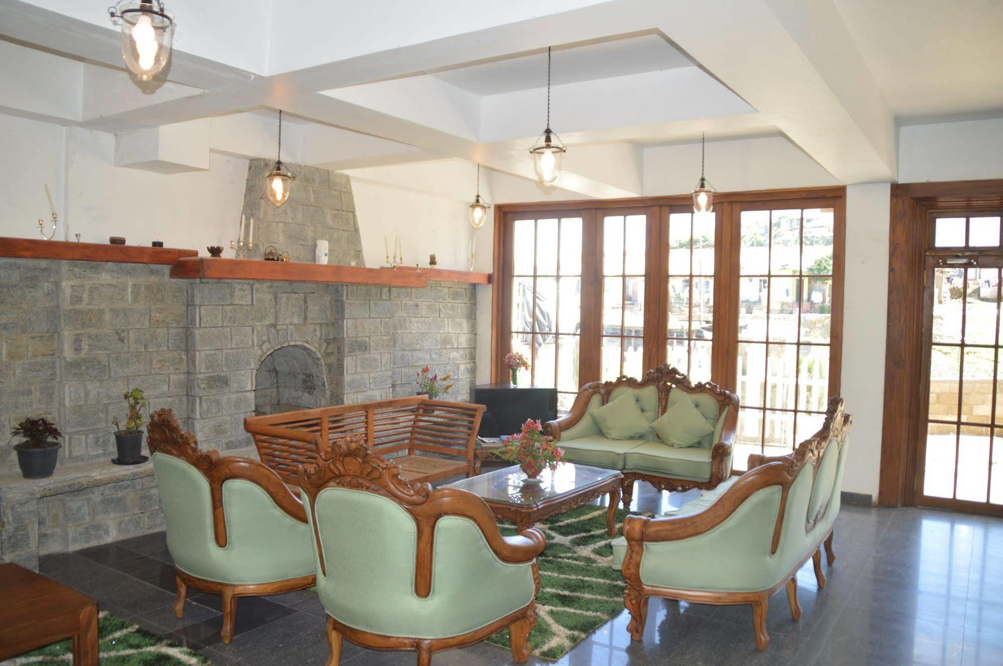 Royal Hills Nuwara Eliya Hotel Bagian luar foto