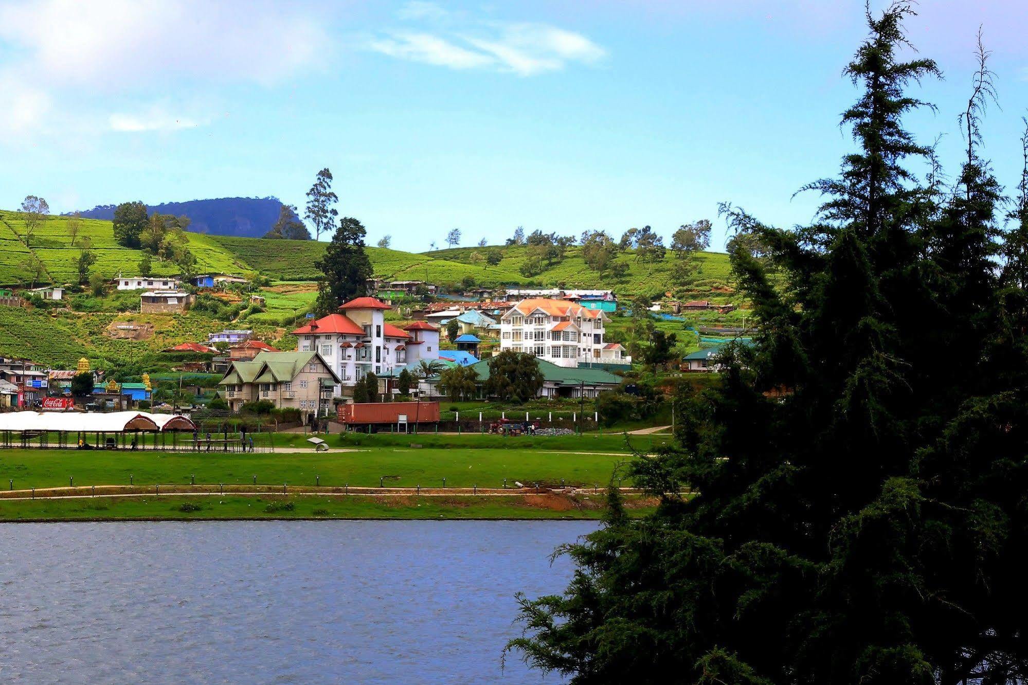 Royal Hills Nuwara Eliya Hotel Bagian luar foto