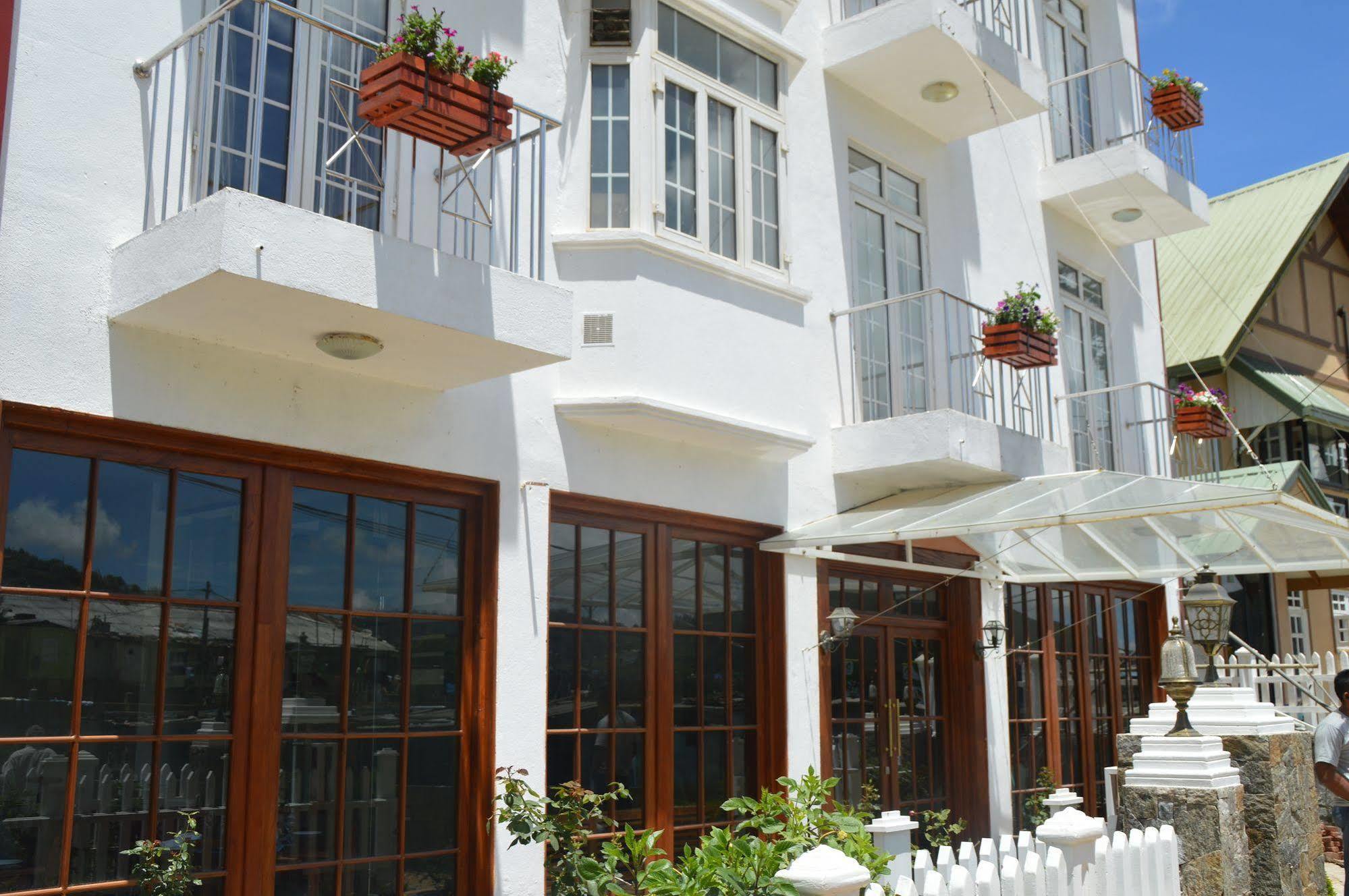 Royal Hills Nuwara Eliya Hotel Bagian luar foto