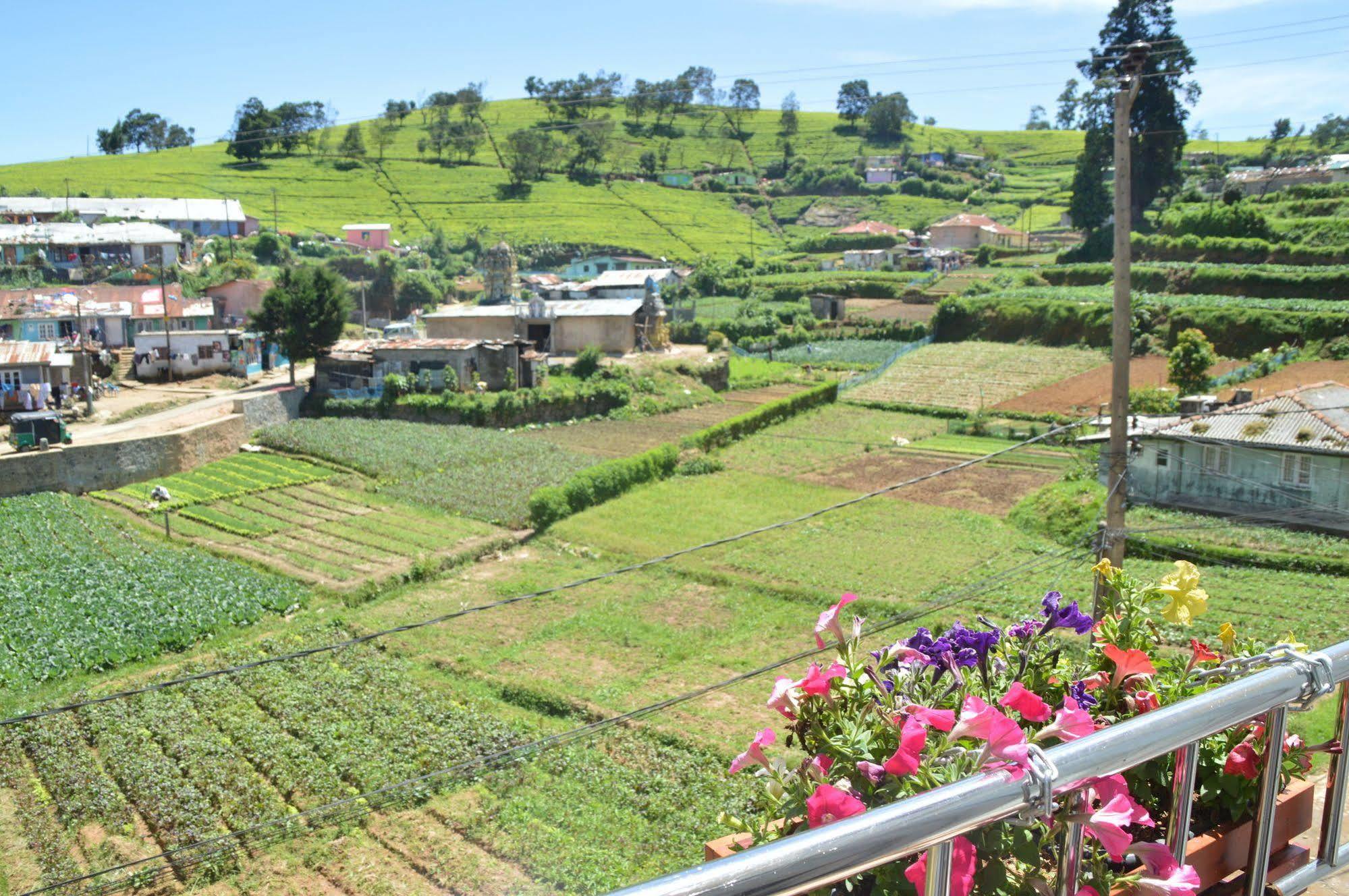 Royal Hills Nuwara Eliya Hotel Bagian luar foto