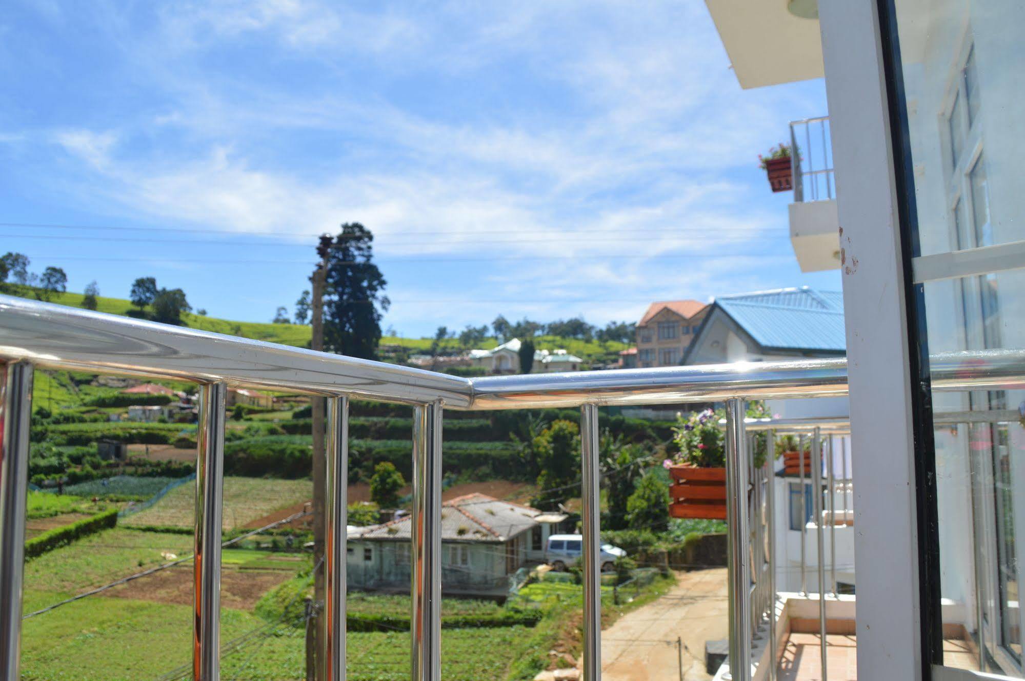 Royal Hills Nuwara Eliya Hotel Bagian luar foto